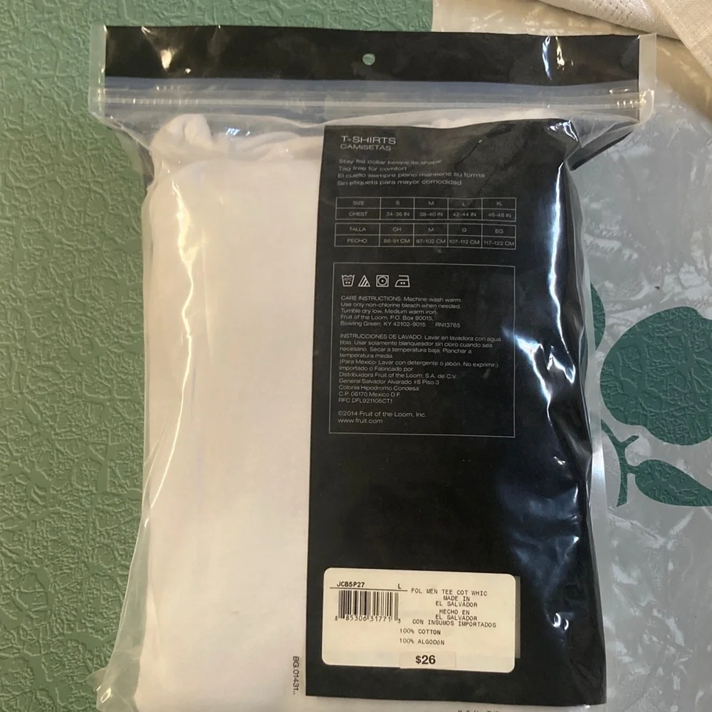 NWT. Fruit of the Loom Premium White T-Shirt Set. Size Large. Pack Of 5. - Picture 2 of 3